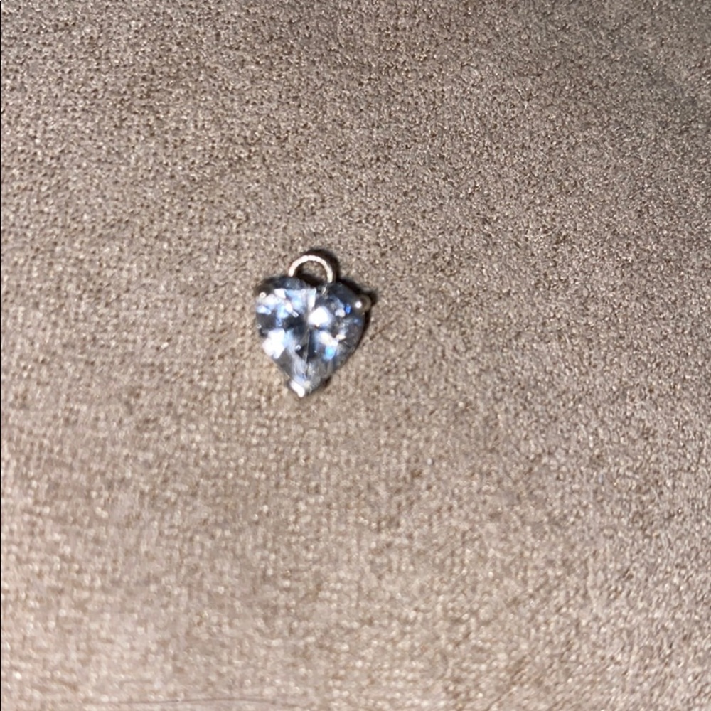 Stunning sparkly faux diamond heart pendant